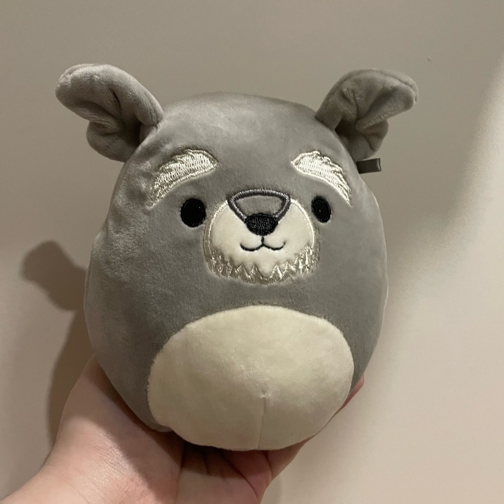 Shaun the dog 5 inch Squishmallow
